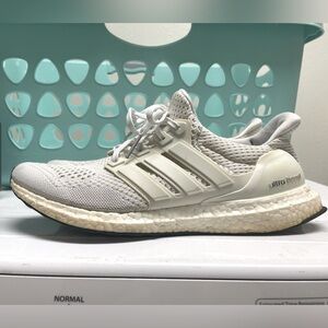 Adidas UltraBoost 2.0 Triple White Black
Mens 9.5